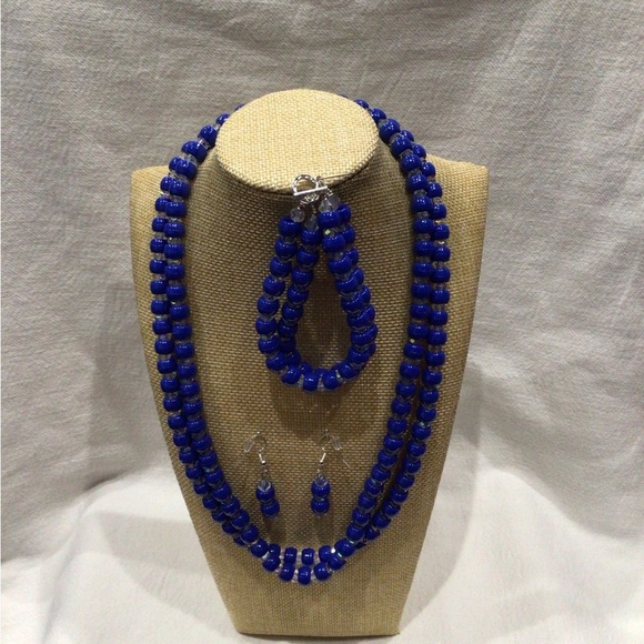 Vibrant Blue and Crystal Beaded Necklace, Bracelet, and Earring Set - Picture 2 of 15